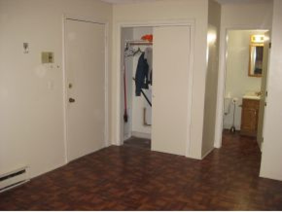 29 Old Hackett Hill Road, Manchester, NH 03102