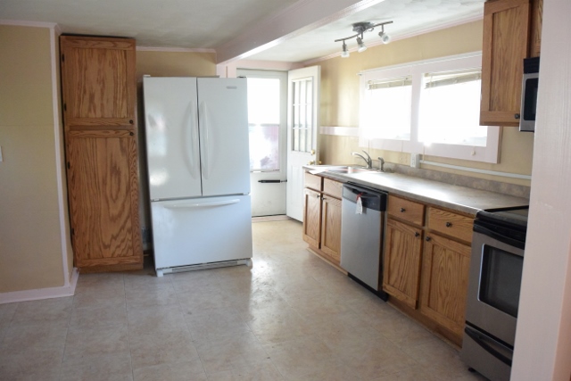 882 Valley StreetManchester, NH, 03103Hillsborough County