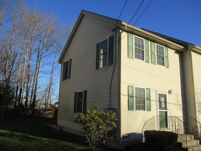 3 Rockwood WayManchester, NH, 03103Hillsborough County
