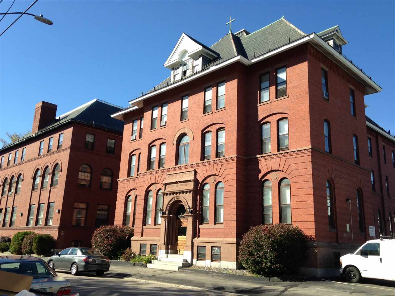 124 Orange St, Manchester, NH 03103