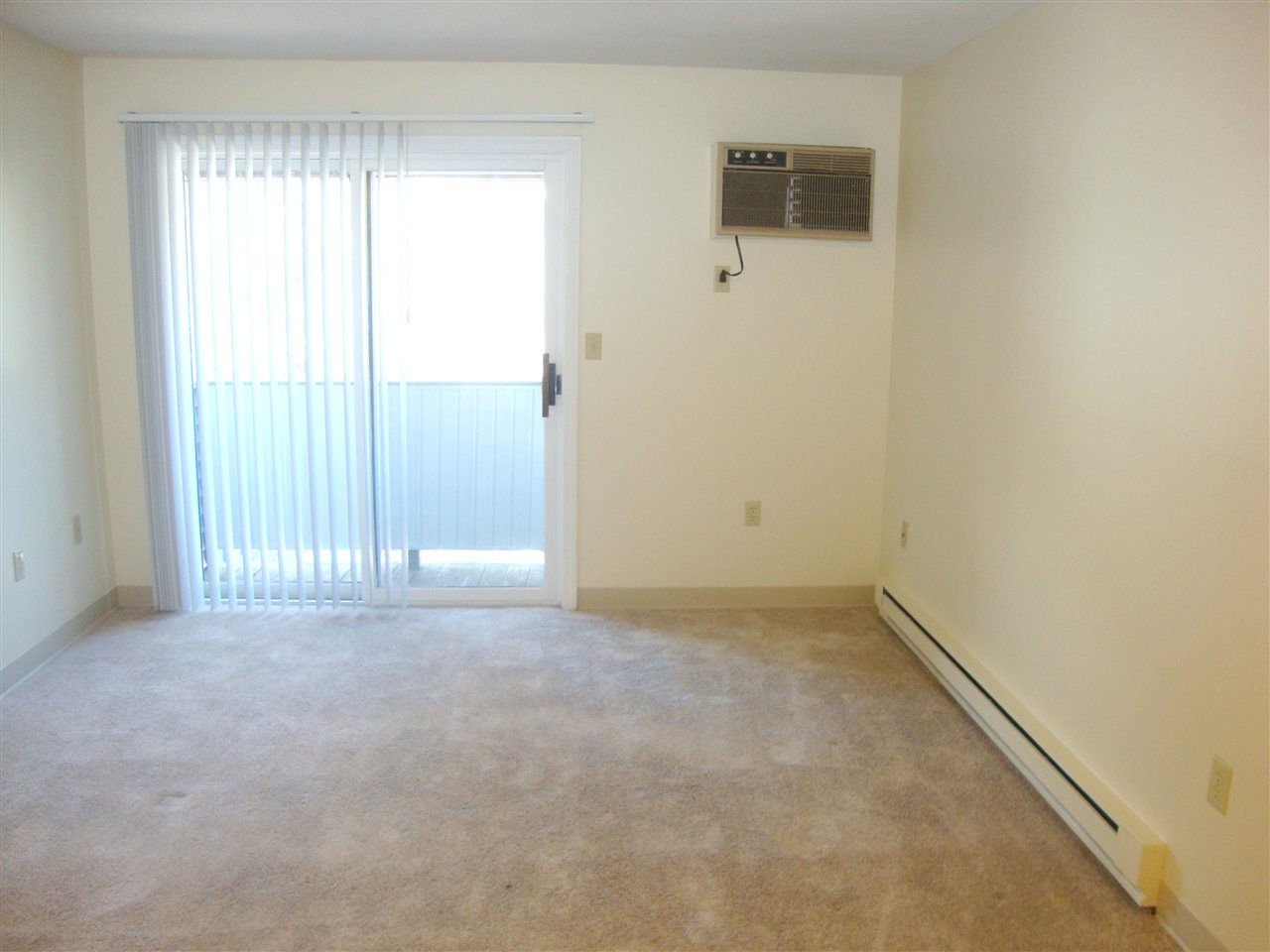 163 Eastern Ave, Manchester, NH 03103