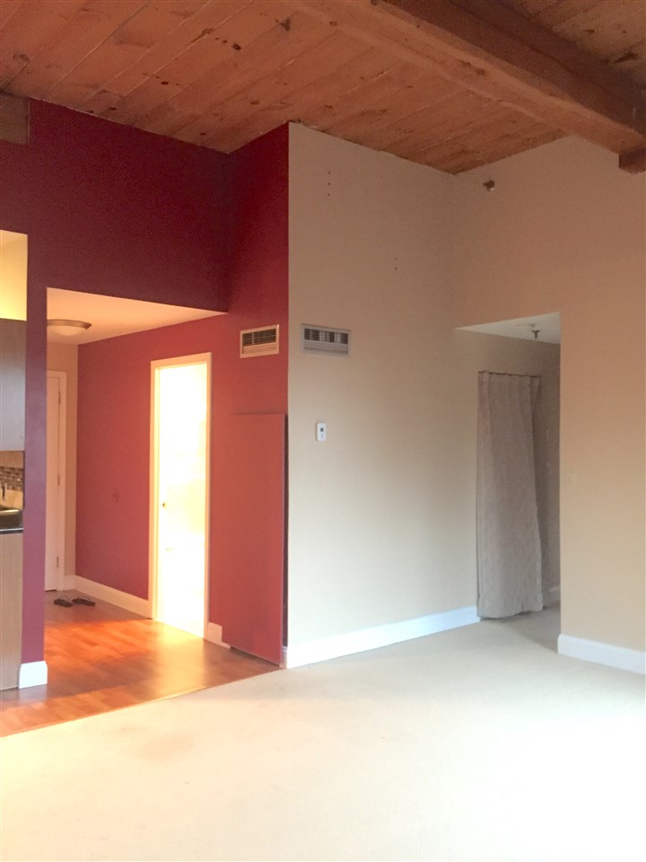 335 Cypress Street, Manchester, NH 03103