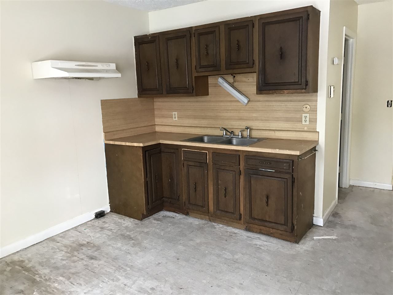 184 Cedar Street, Manchester, NH 03103