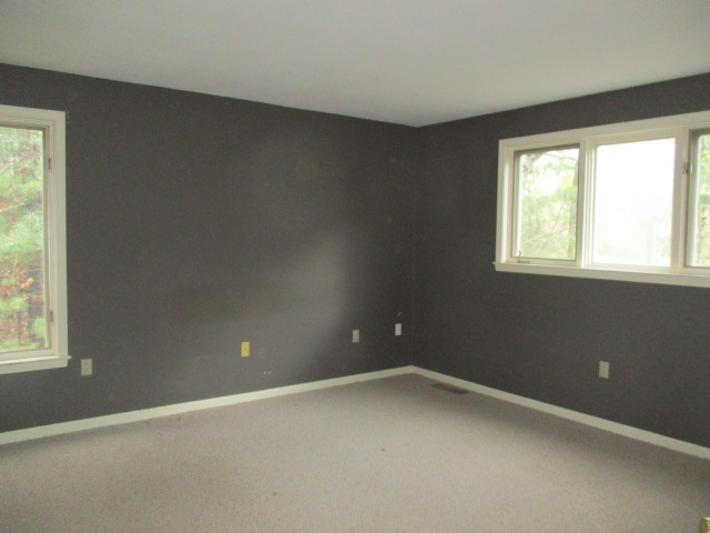 141 Chase WayManchester, NH, 03104Hillsborough County