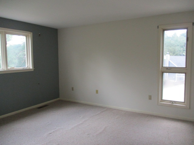 141 Chase WayManchester, NH, 03104Hillsborough County