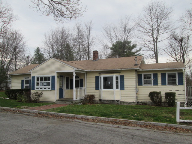 9 Barnes StManchester, NH, 03104Hillsborough County