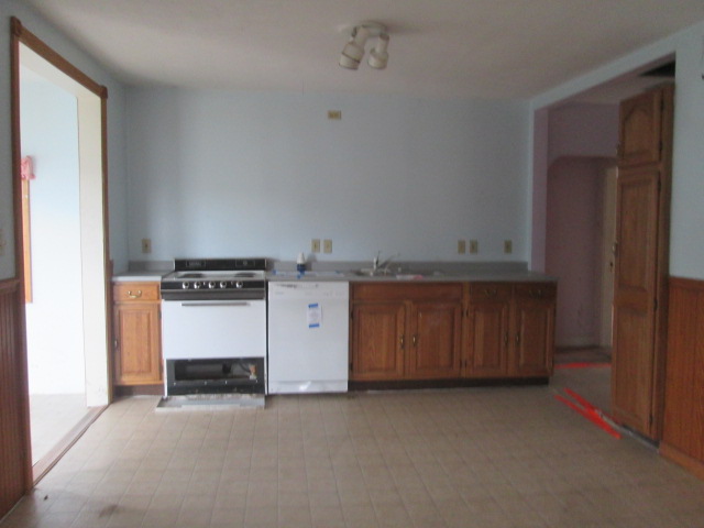 9 Barnes StManchester, NH, 03104Hillsborough County
