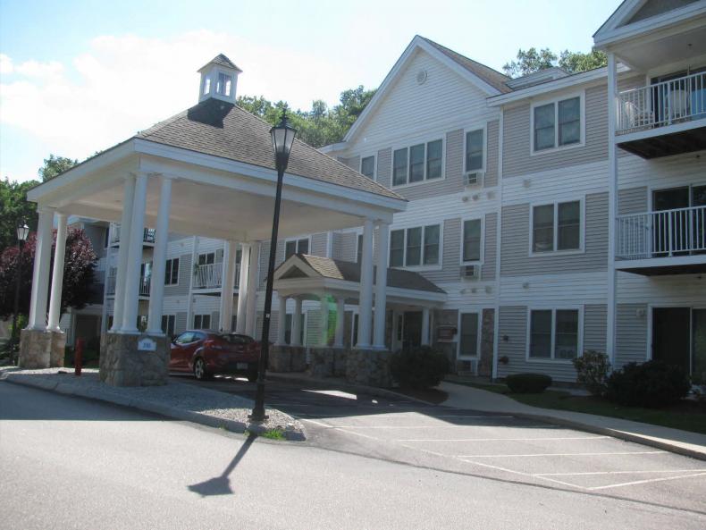 245 Edward J Roy Dr Unit #317Manchester, NH, 03104Hillsborough County