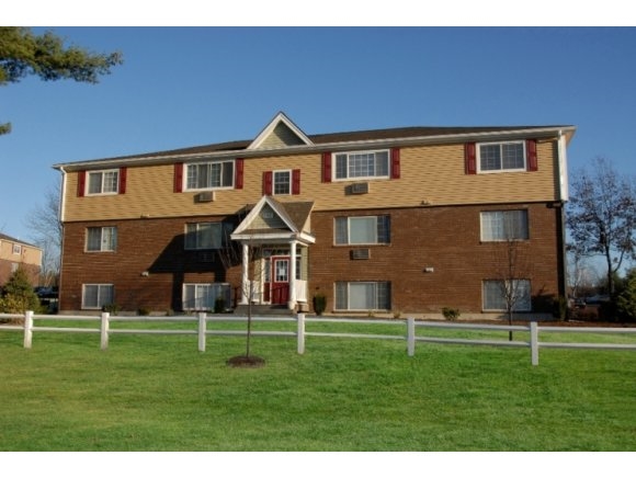 3951 Old Brown Avenue, Manchester, NH 03105