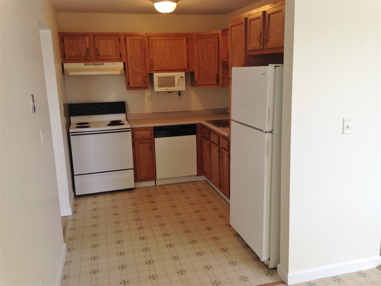 3951 Old Brown Avenue, Manchester, NH 03105