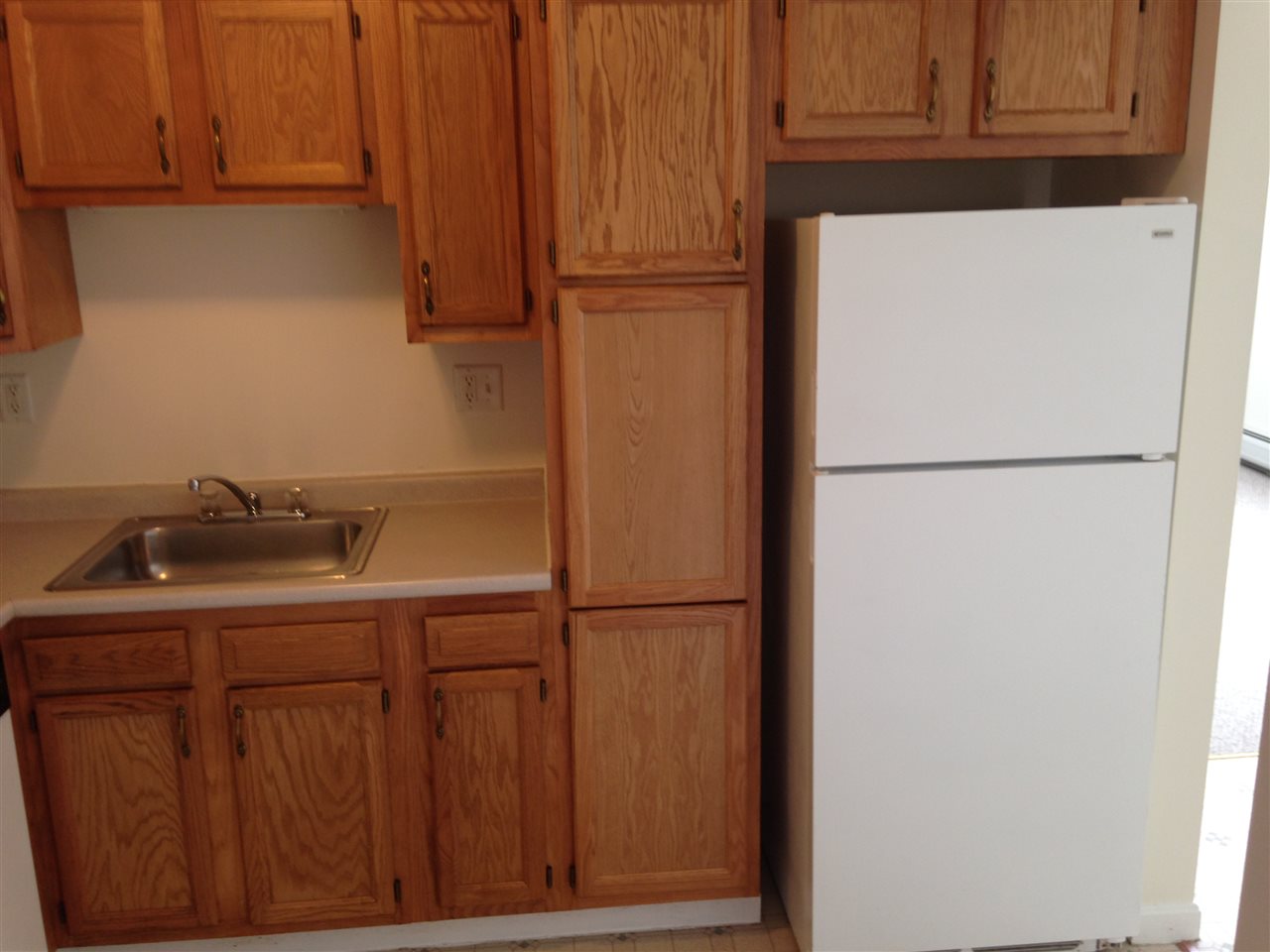 3951 Old Brown Avenue, Manchester, NH 03105