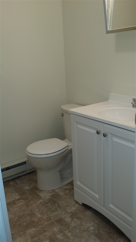 175 Eastern Avenue, Manchester, NH 03105