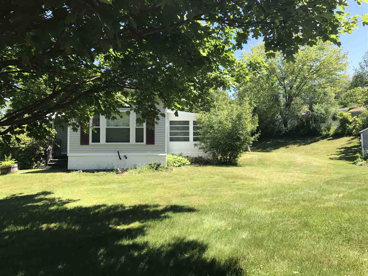 29 Katie Lane, Hooksett, NH 03106