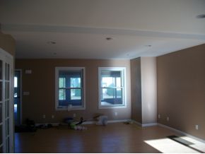 311 So. Mammoth Road, Manchester, NH 03109