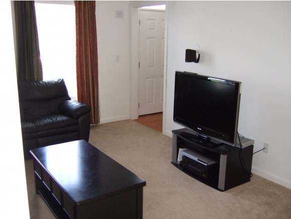 99 S Ridge Dr, Manchester, NH 03109