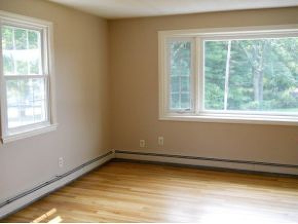 16 Hazen Road, Bedford, NH 03110