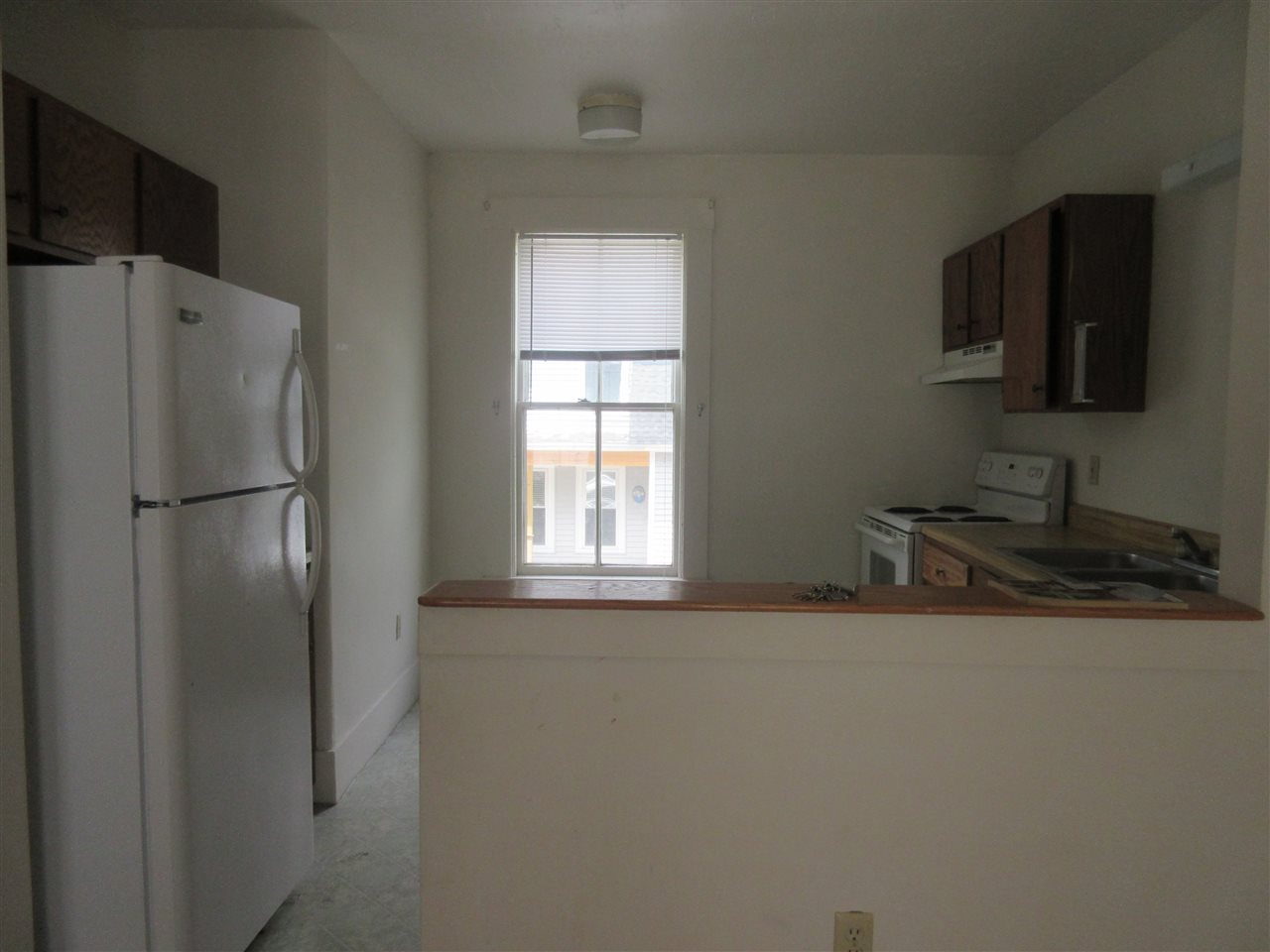 33 Bridge Street, Pittsfield, NH 03218