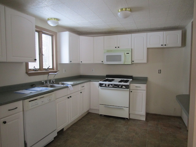 221 Gilmanton RdBelmont, NH, 03220Belknap County
