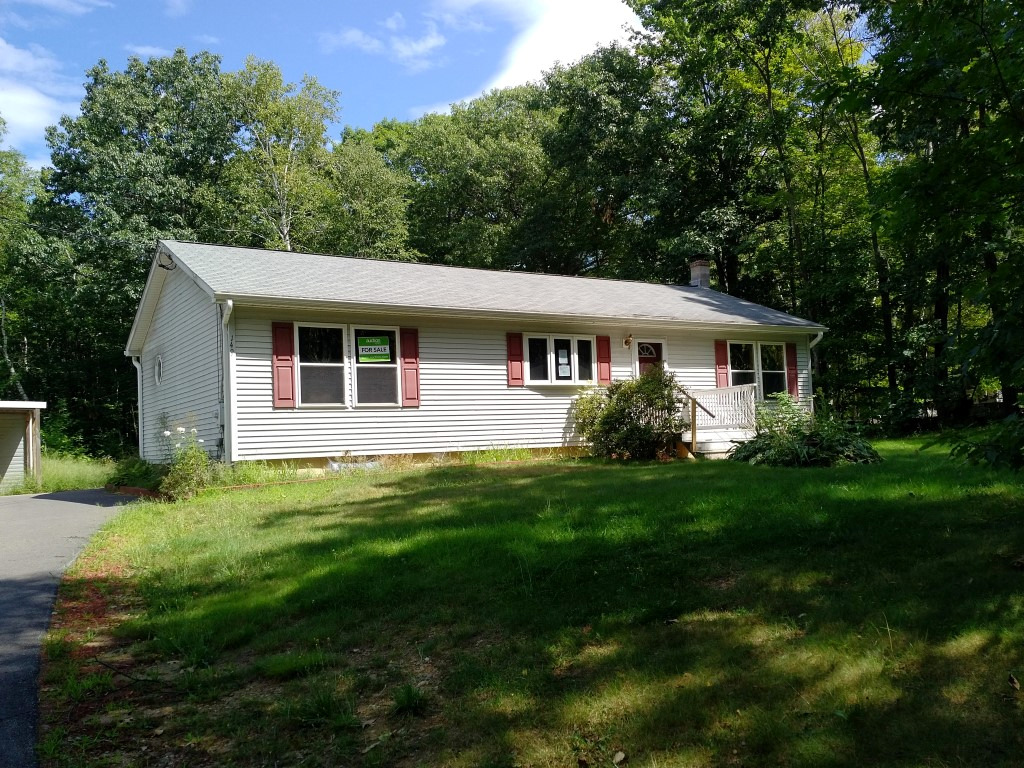 149 Bean Hill RdBelmont, NH, 03220Belknap County