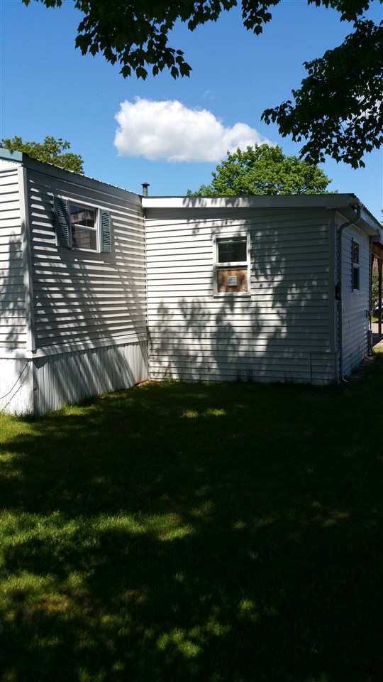 8 Ivy Lane, Franklin, NH 03225