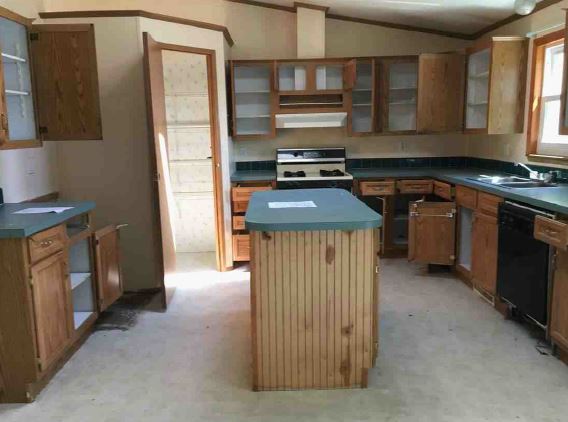 23 Crest Ridge DriCenter Barnstead, NH, 03225Belknap County