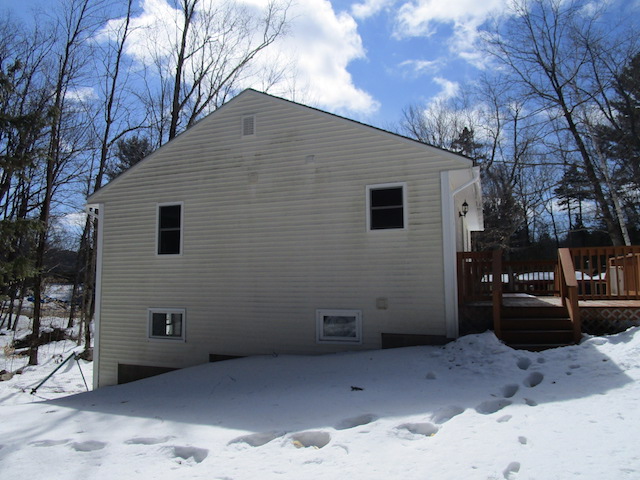 17 Drake AveGilmanton, NH, 03237Belknap County