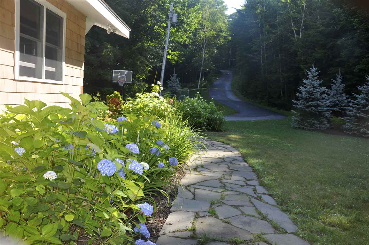 54 Evans Road, Hebron, NH 03241