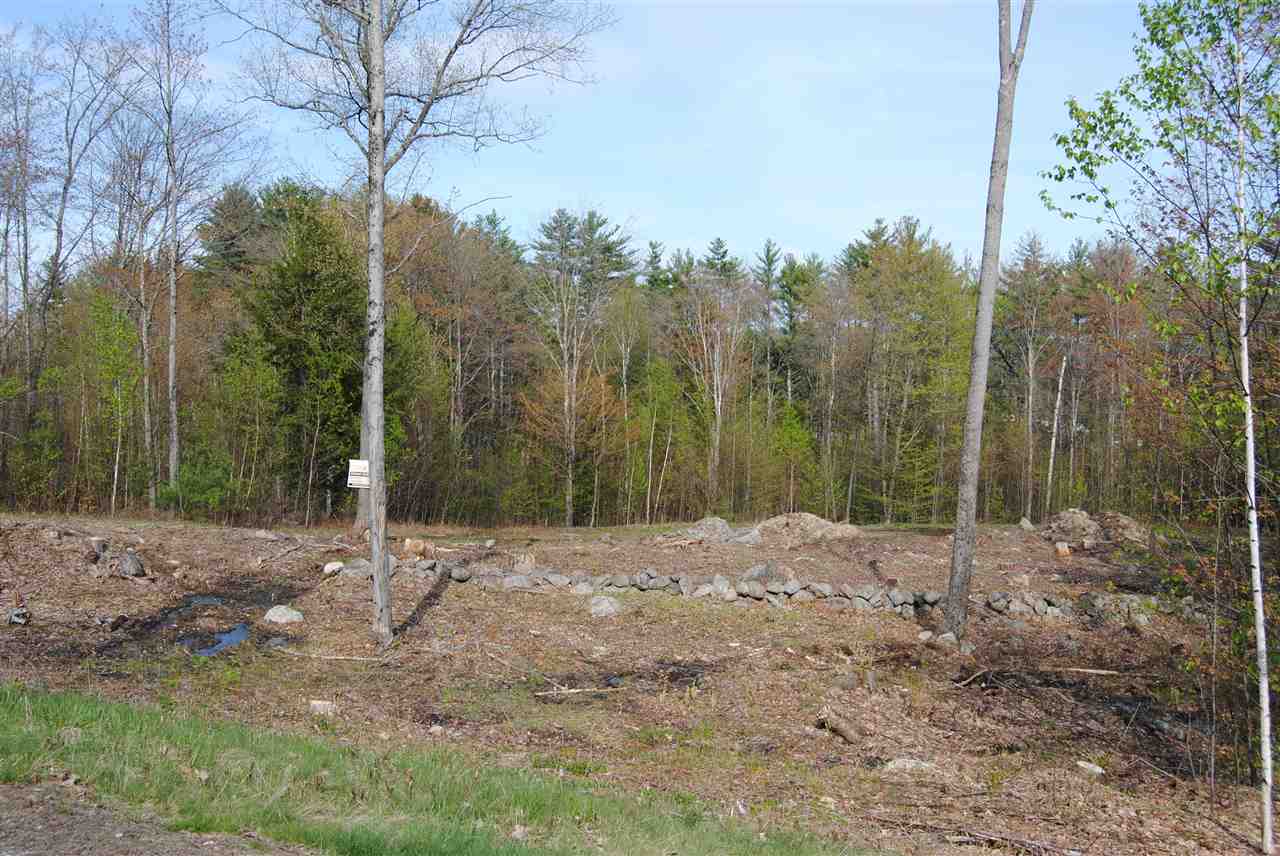 107 Diamond Drive, Henniker, NH 03242