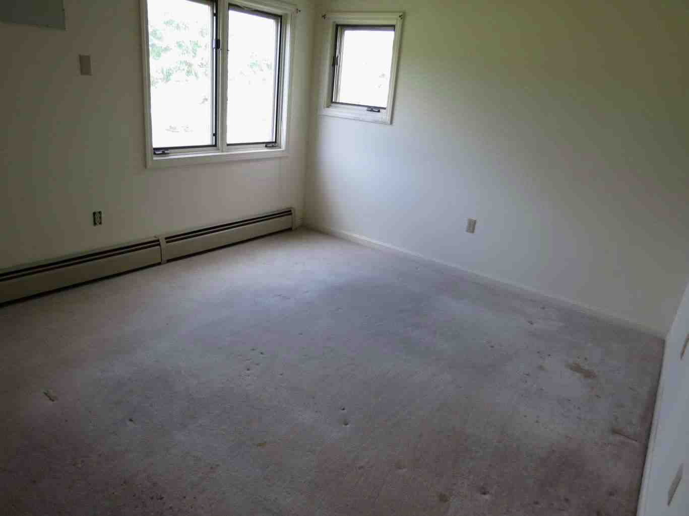 388 Western Ave Unit C-2Henniker, NH, 03242Merrimack County
