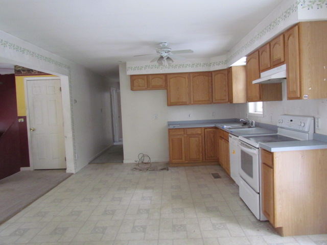 3 Sunrise PlHillsborough, NH, 03244Hillsborough County