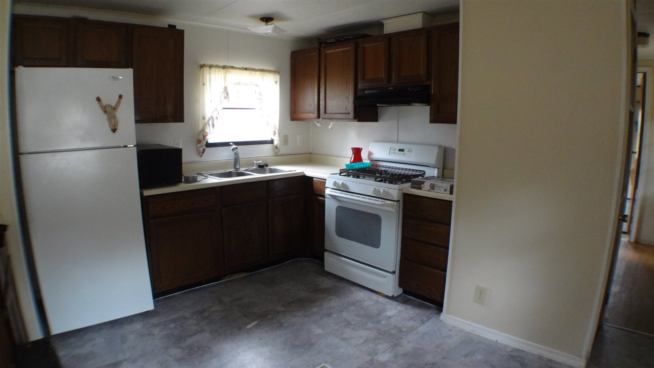 17 Wyman Road, Deering, NH 03244