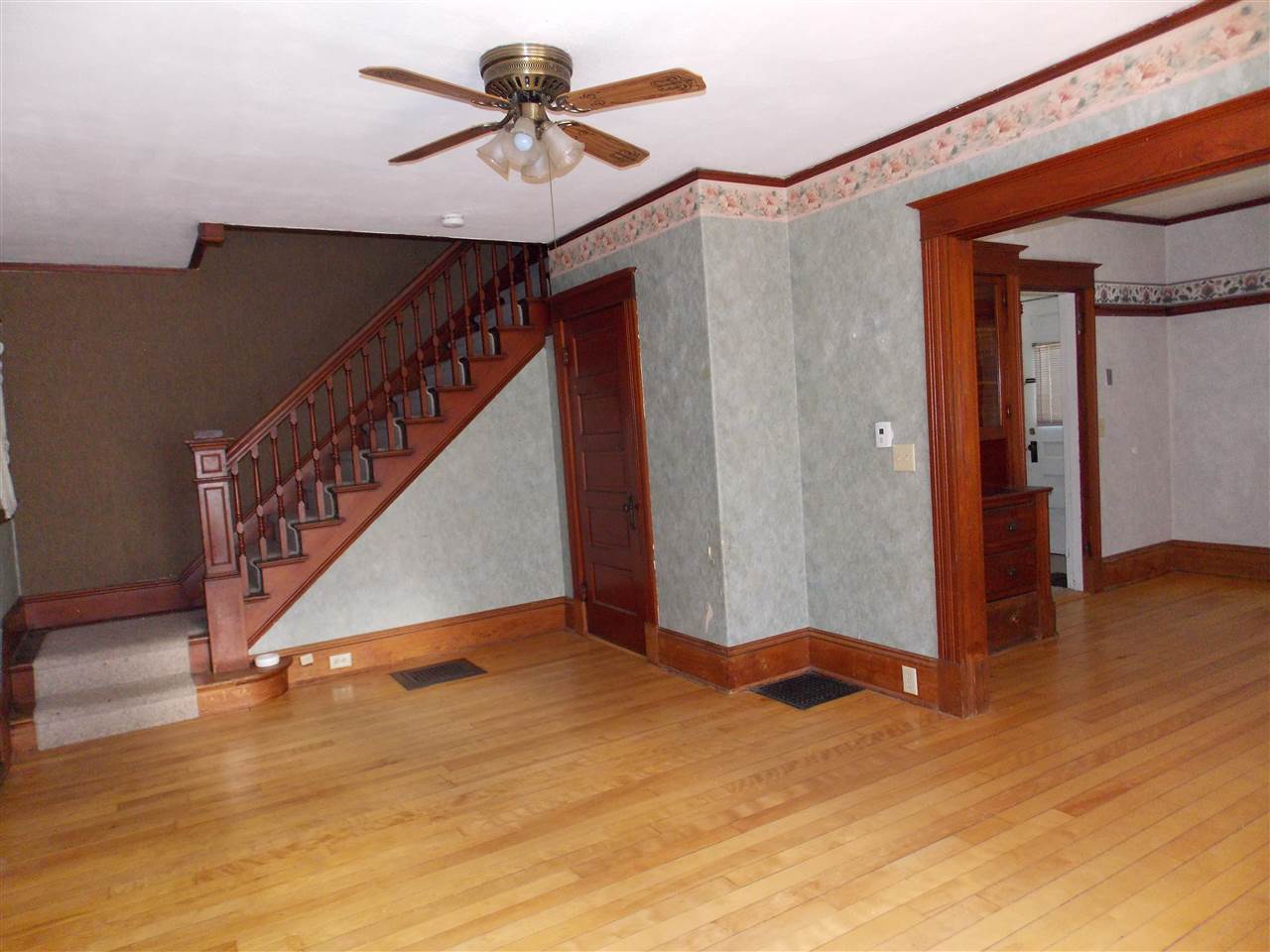 20 Mitchell Place, Laconia, NH 03246