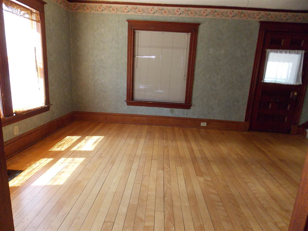 20 Mitchell Place, Laconia, NH 03246
