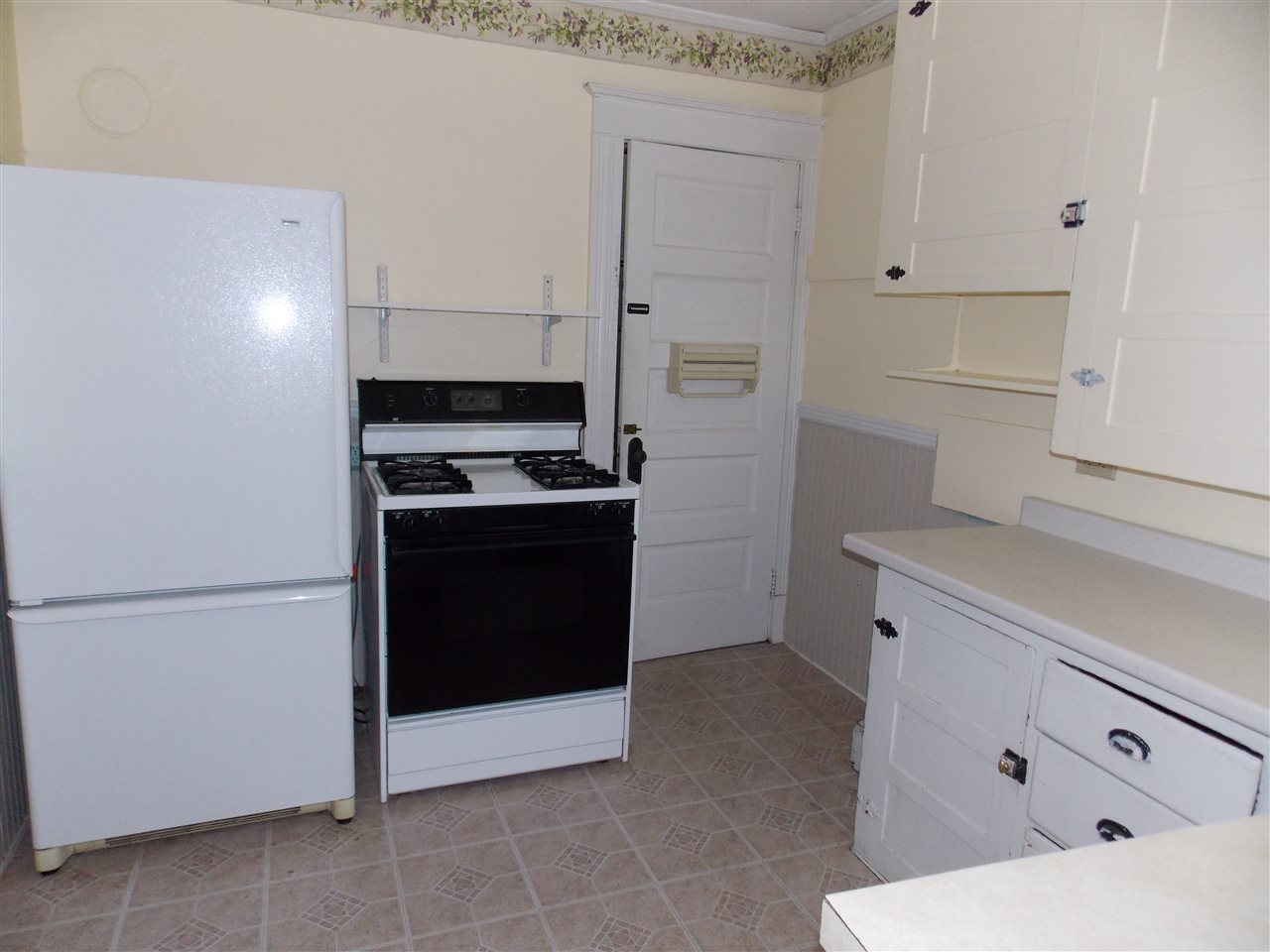 20 Mitchell Place, Laconia, NH 03246