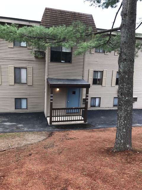 160 Treetop Circle, Laconia, NH 03246