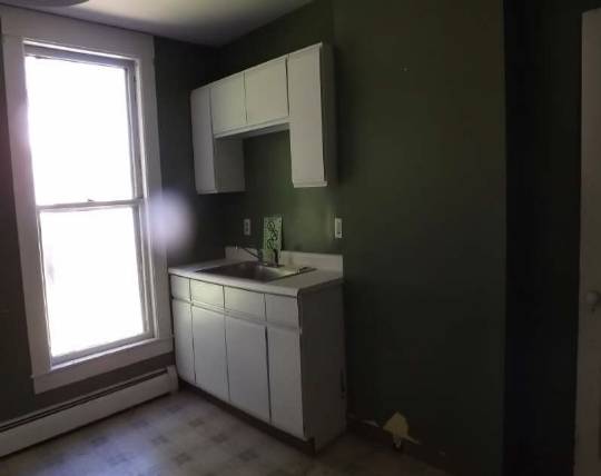 73-75 Lincoln StreetLaconia, NH, 03246Belknap County