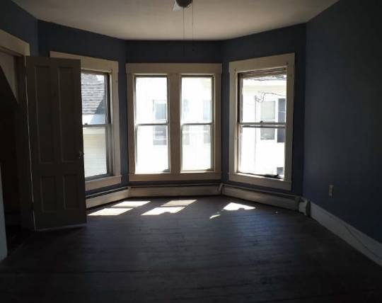 73-75 Lincoln StreetLaconia, NH, 03246Belknap County