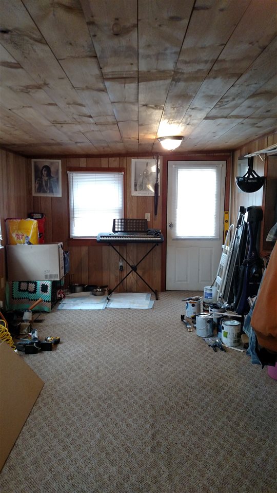 320 Old Lakeshore Rd, Gilford, NH 03249