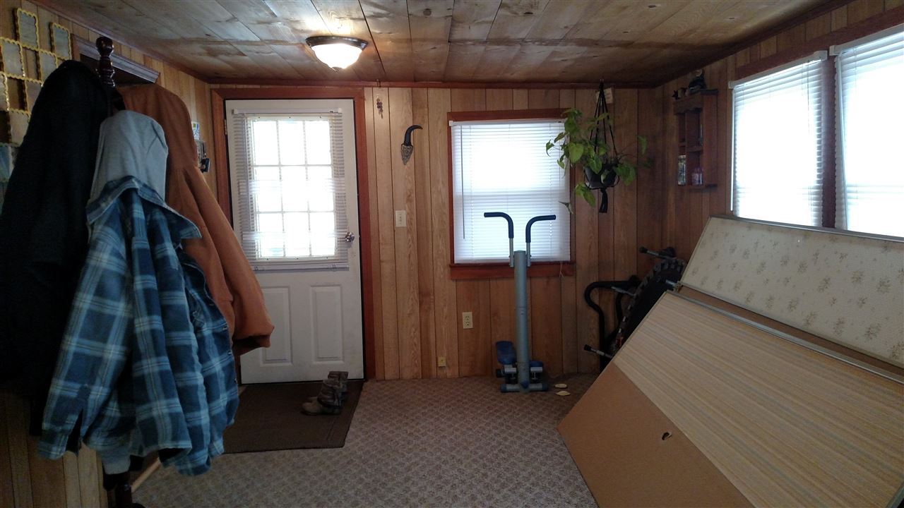 320 Old Lakeshore Rd, Gilford, NH 03249