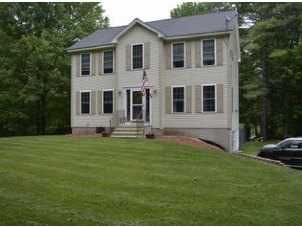 99 Blakes Hill Rd., Northwood, NH 03261