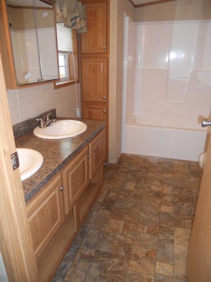Holiday Acres Mobile Home Park 26 Parkwood DriveAllenstown, NH 03275