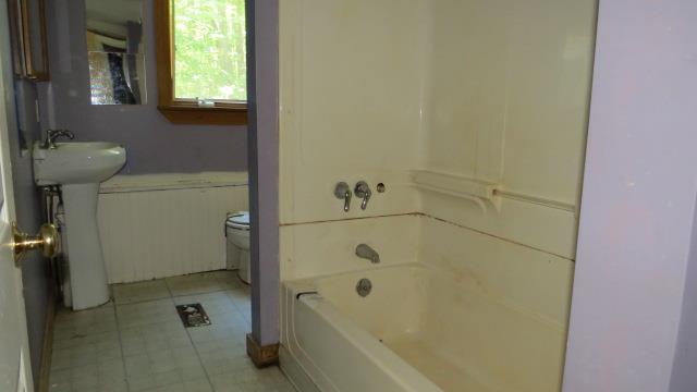 76 Knowles Pond RoaNorthfield, NH, 03276Merrimack County