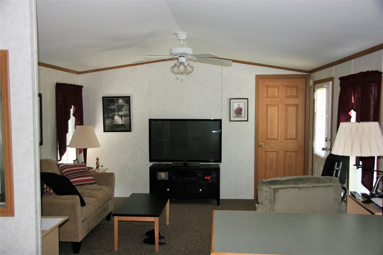 86 Sargent Station Road, Weare, NH 03281