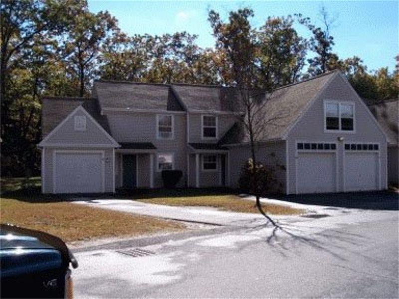 1 Canton Circle, Concord, NH 03301