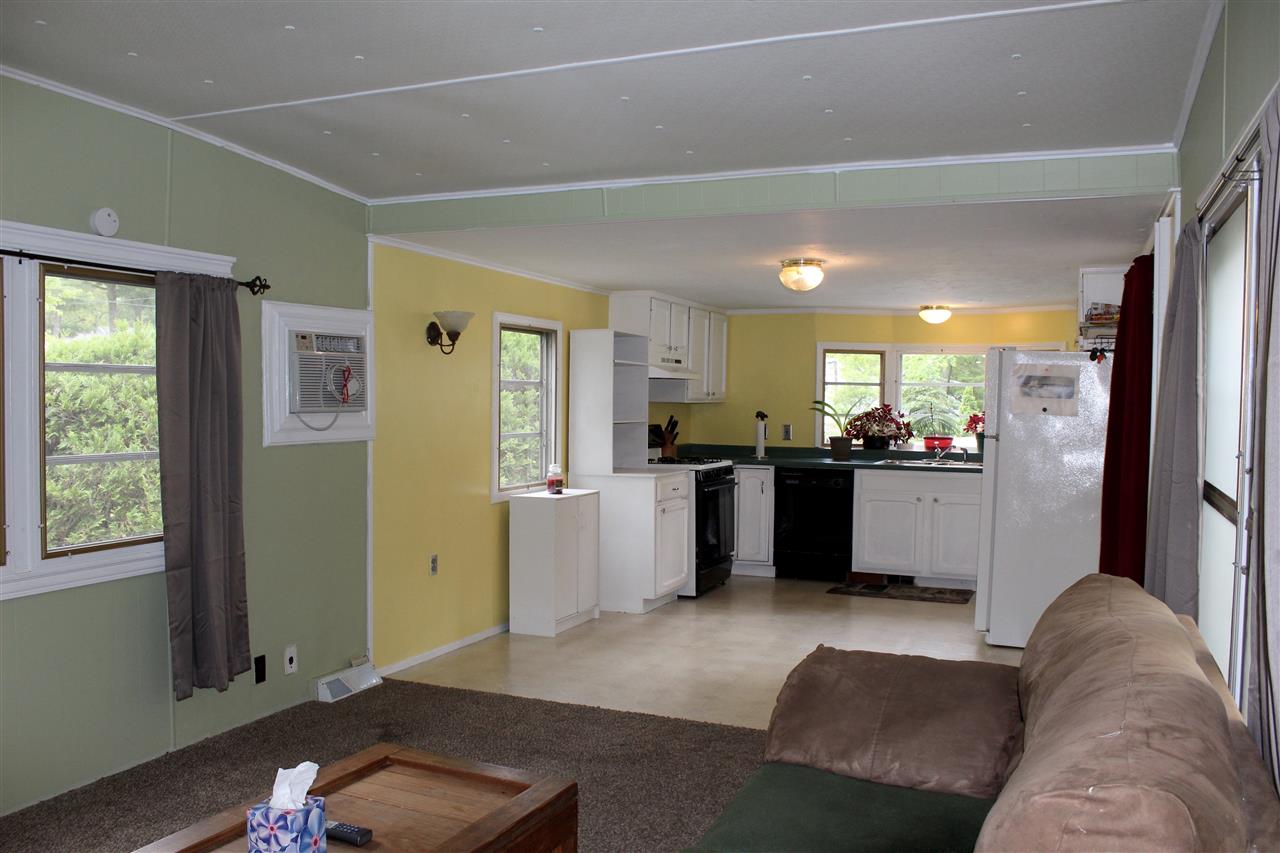 37 Crestwood Drive, Concord, NH 03301