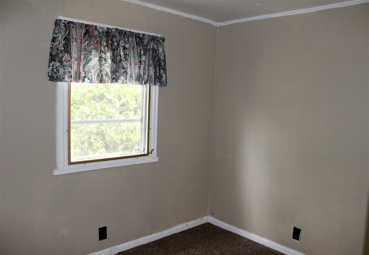 37 Crestwood Drive, Concord, NH 03301