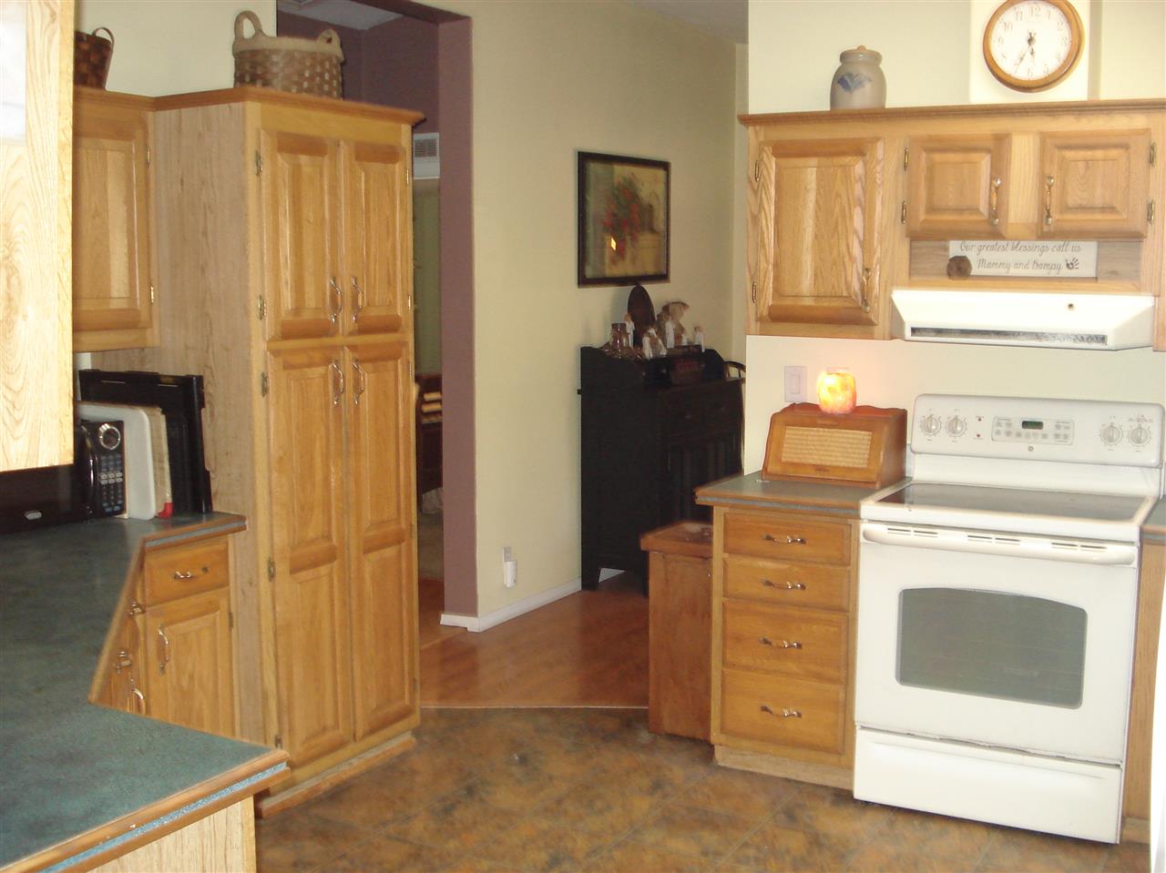 128 Pondview Extension, Swanzey, NH 03446