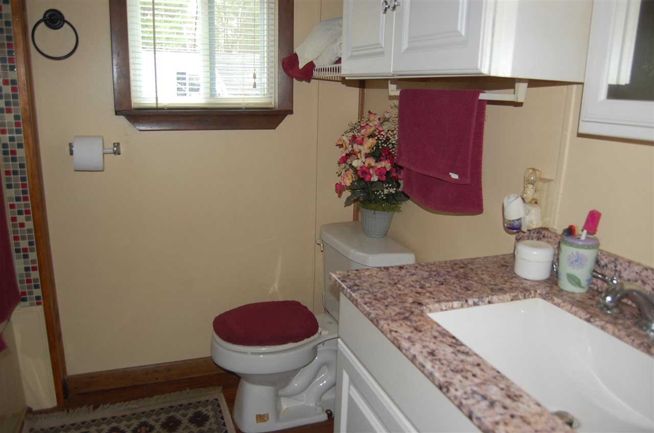 44 Pine St, Hinsdale, NH 03451