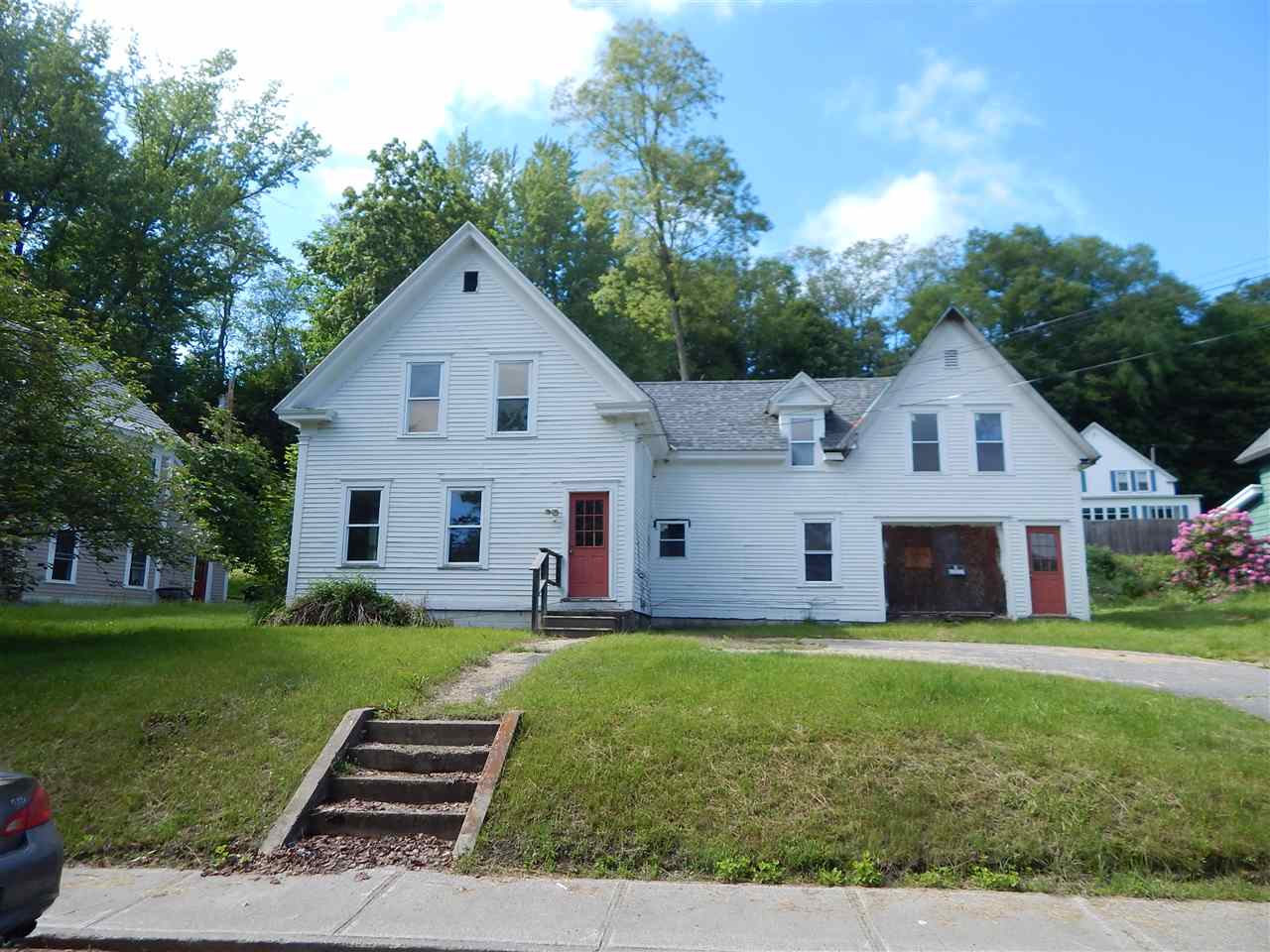 86 High Street, Hinsdale, NH 03451