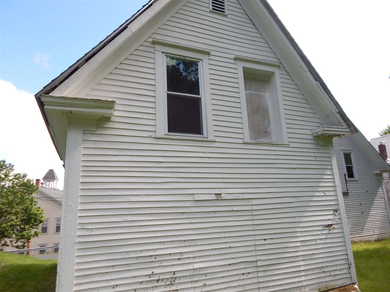 86 High Street, Hinsdale, NH 03451